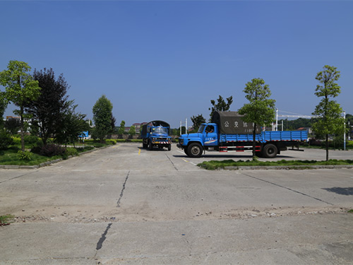 學(xué)大卡車